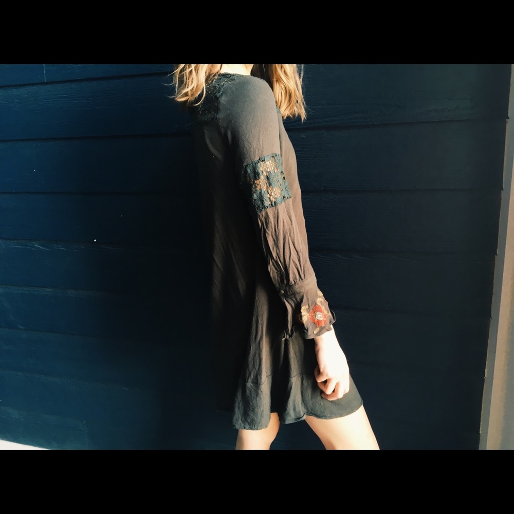 Flowy, long sleeved bohemian dress